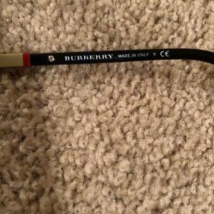 Burberry Sun glasses